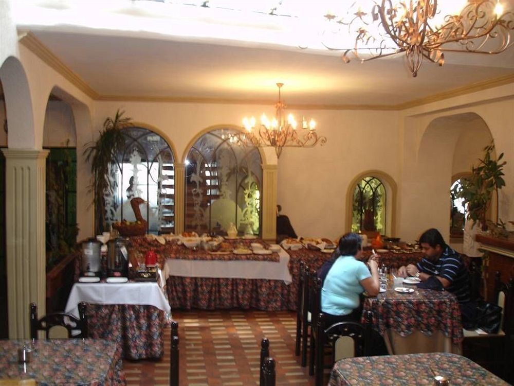 Calacoto Hotel 4*