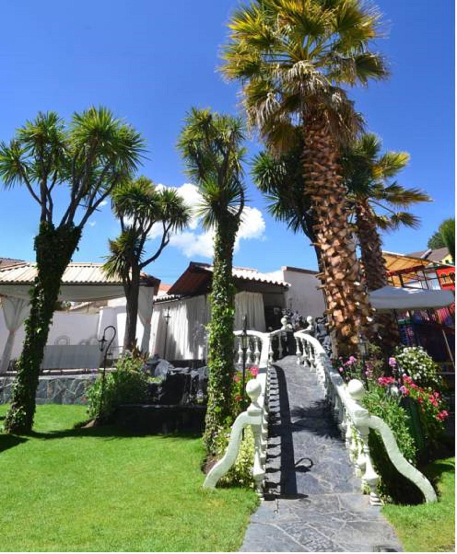 Calacoto Hotel